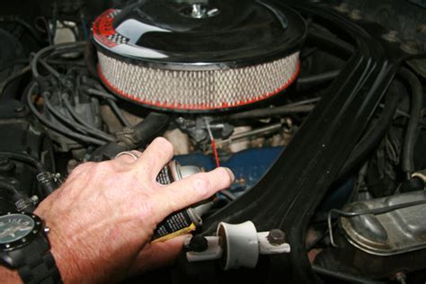 carburetor vacuum leak symptoms